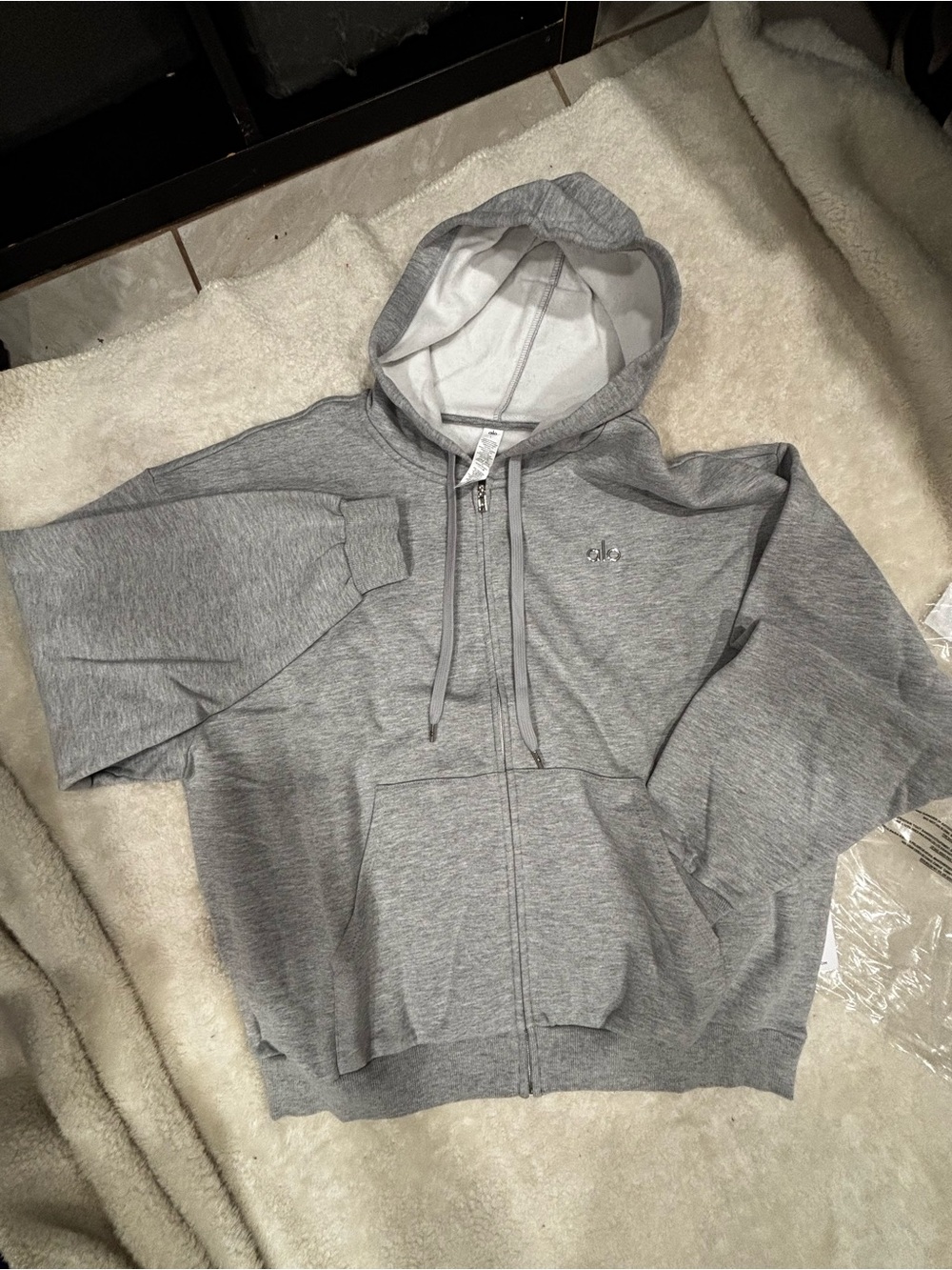 ALO Yoga Men’s Light Gray Full-Zip Hoodie